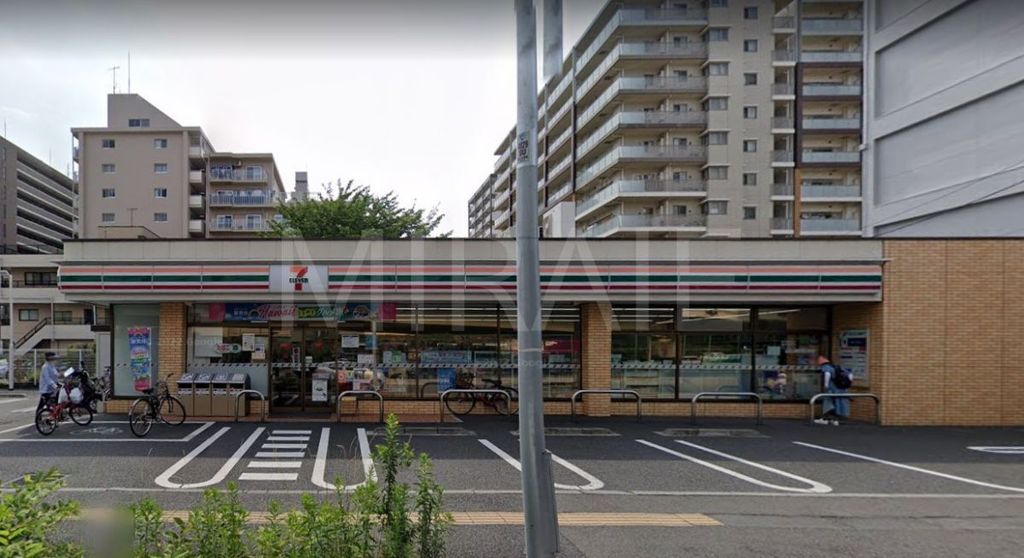 コンビニ　セブンイレブン厚木水引店（コンビニ）まで210m