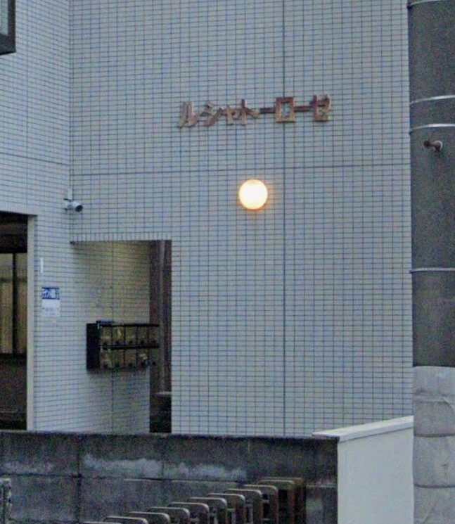 エントランス　管理の行き届いたエントランスです♪