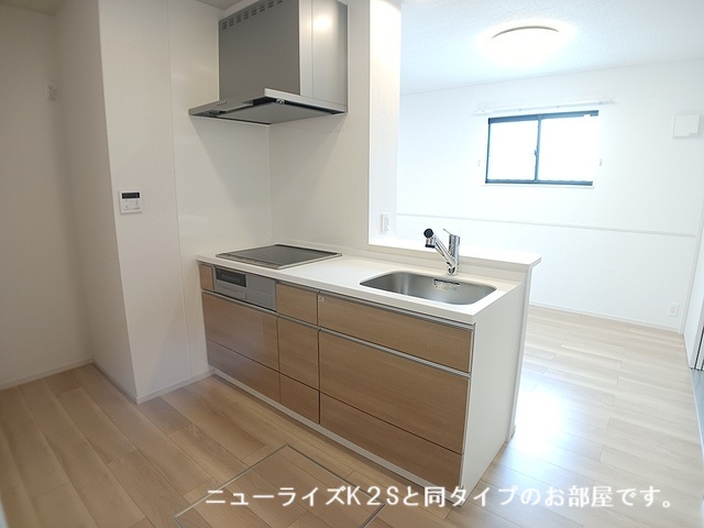 ＪＲ東海道本線 彦根駅 徒歩27分 2階建 新築のキッチン写真
