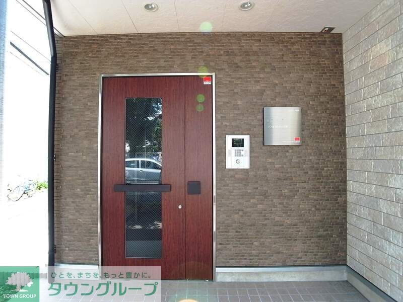 エントランス　★お部屋探しは株式会社タウンハウジング東京まで★