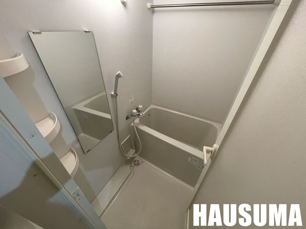 バス・シャワールーム　※他号室写真使用