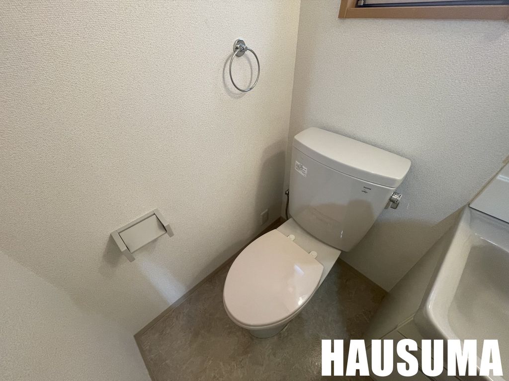 トイレ　※他号室写真使用