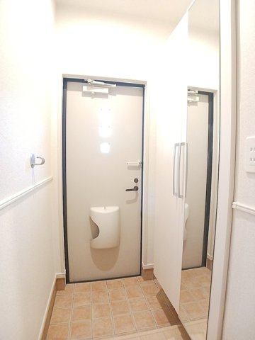 玄関　シンプルで使いやすい玄関です