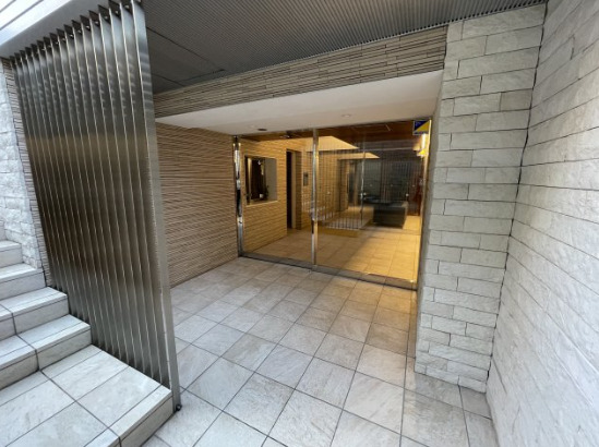 ＪＲ山手線 巣鴨駅 徒歩5分 5階建 築13年の外観写真