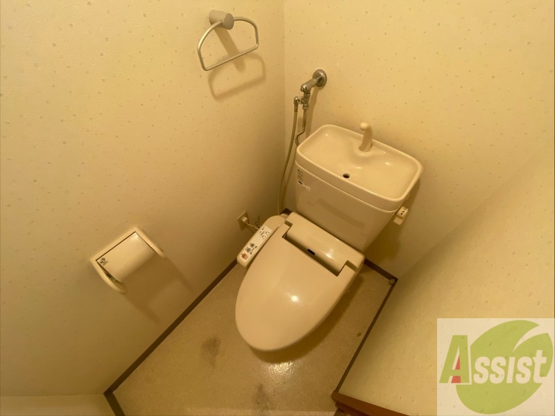 トイレ　トイレです。ウォシュレット付を探している方、おすすめです。