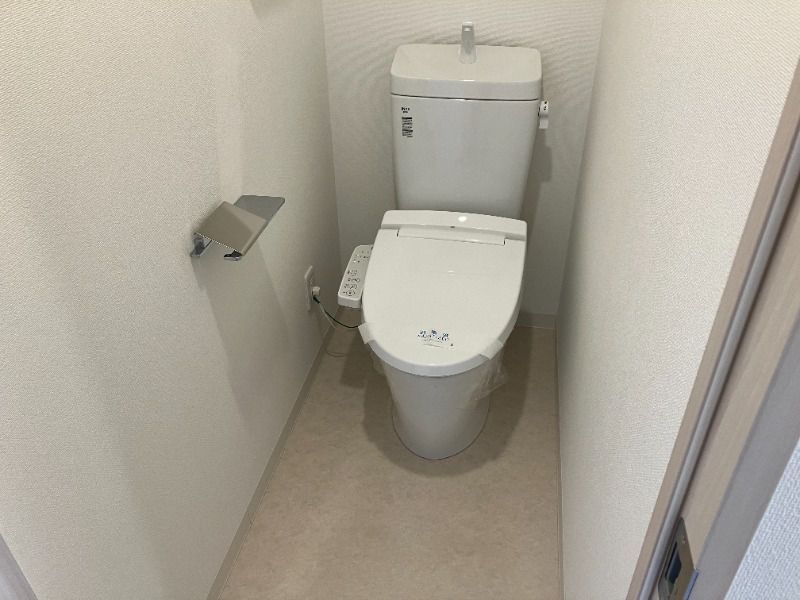東京メトロ銀座線 浅草駅 徒歩10分 13階建 築5年のトイレ写真
