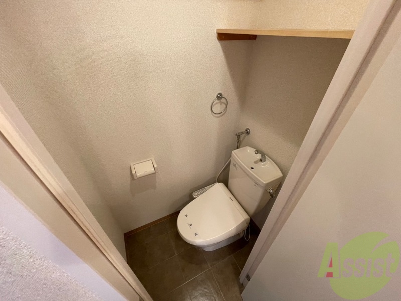 トイレ　トイレです。ウォシュレット付を探している方、おすすめです。