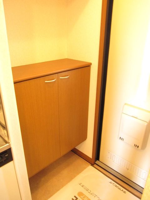 玄関　★いっぱい入るシューズボックス★