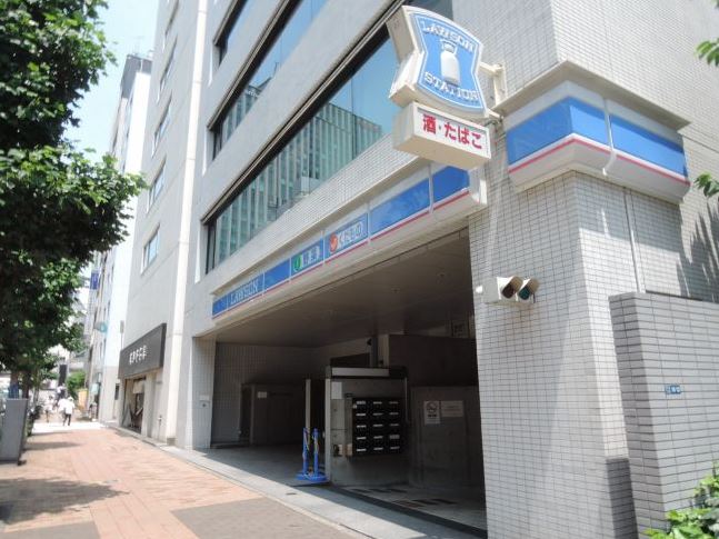 コンビニ　ローソン 銀座七丁目店（コンビニ）まで400m