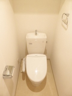 フォンテーヌ芝浦 307号室 3階のトイレ写真