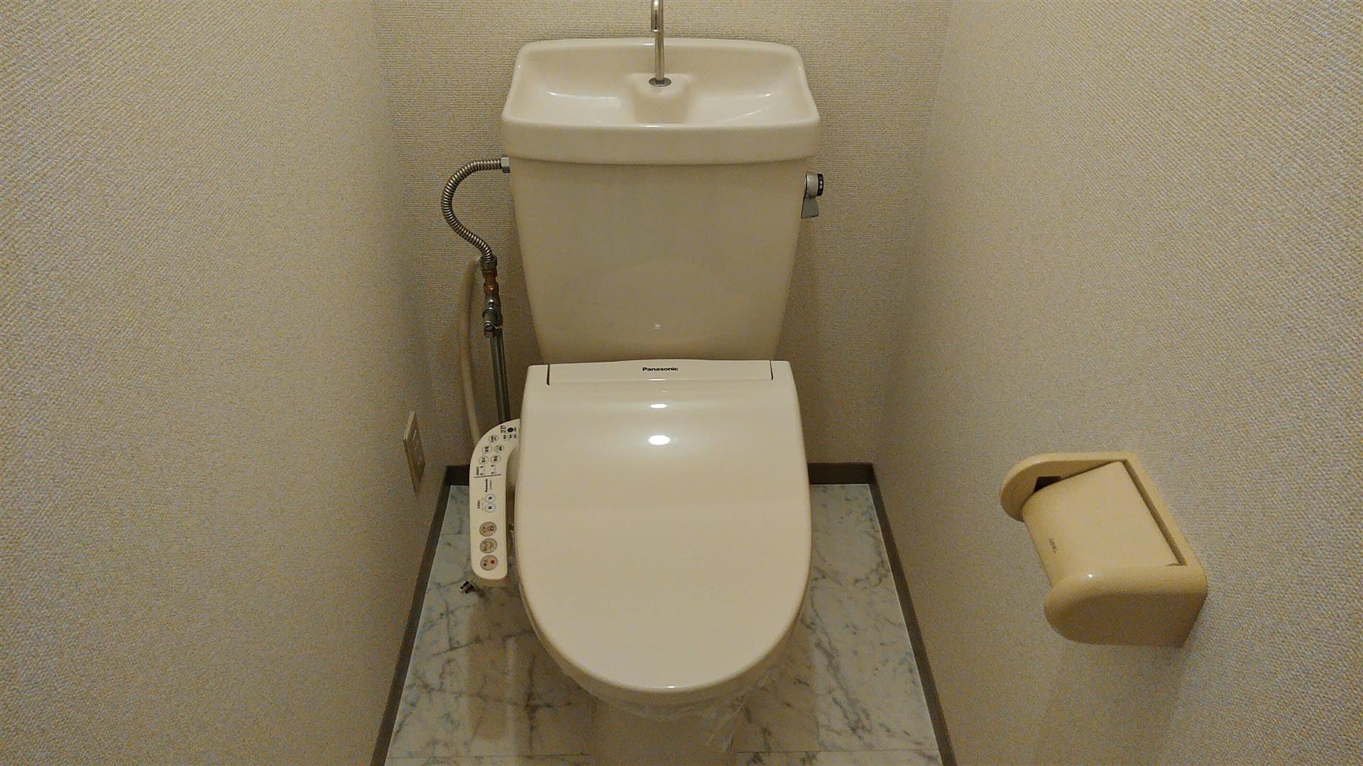 トイレ　トイレ
