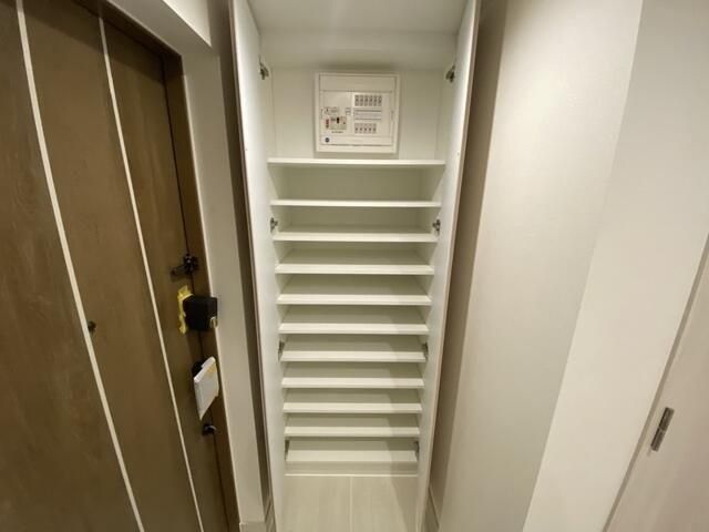 ワンルーフレジデンス田町の内装写真