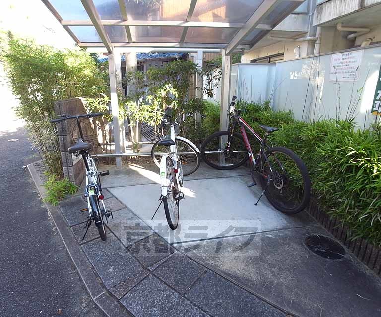 West Court 北白川の外観写真