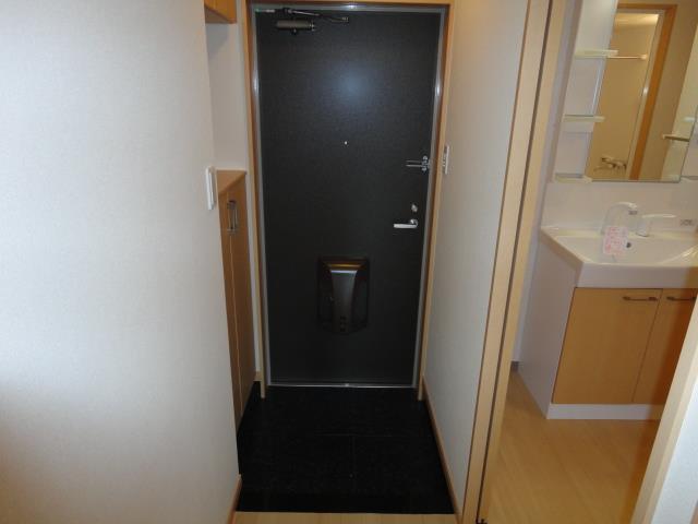 グランチェスタK・Tの玄関写真