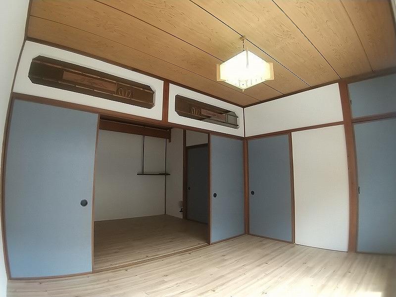 その他設備　２階和室も洋室化。部屋を分けてもつなげても。２階他６帖洋室有
