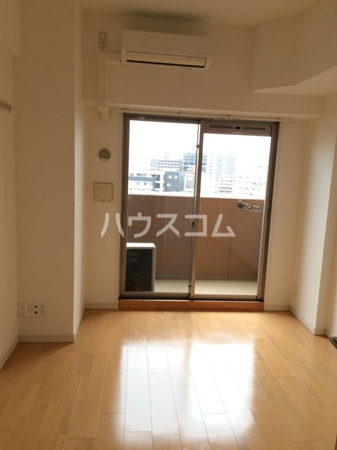 プレサンス名古屋STATIONディーヴァの居間写真