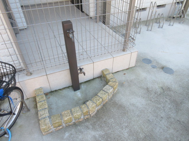 その他　ペットの足洗い場