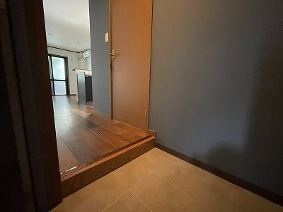玄関　別タイプのお部屋の為、イメージになります。