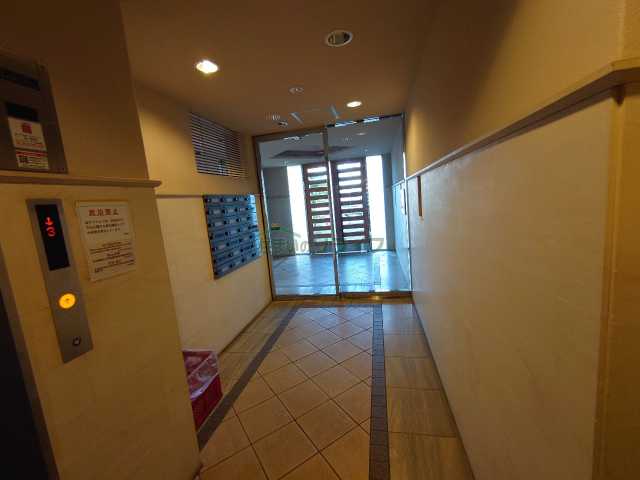 ロビー　アプレシティ椎名町