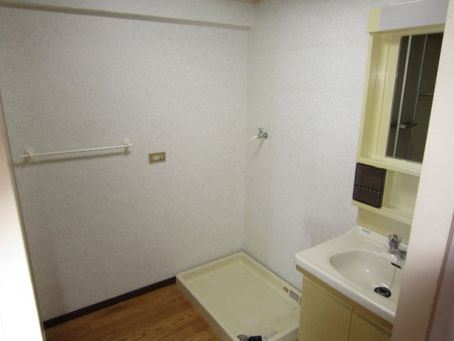 洗面設備　もちろん洗面所独立☆洗濯機置き場アリ☆