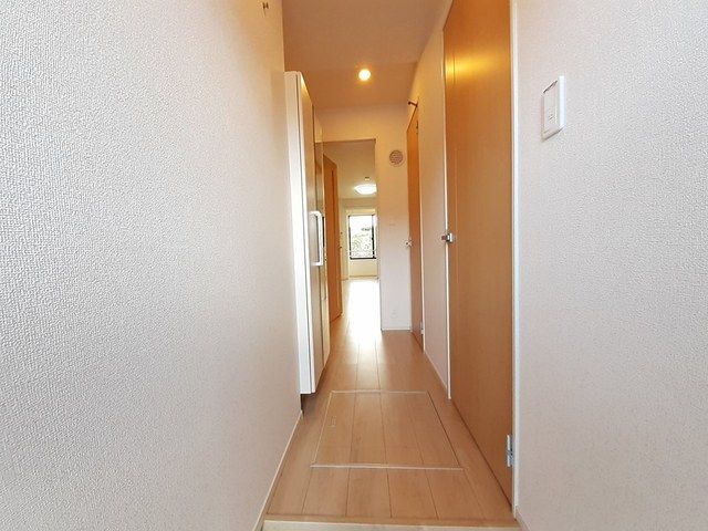 玄関　収納もある玄関です
