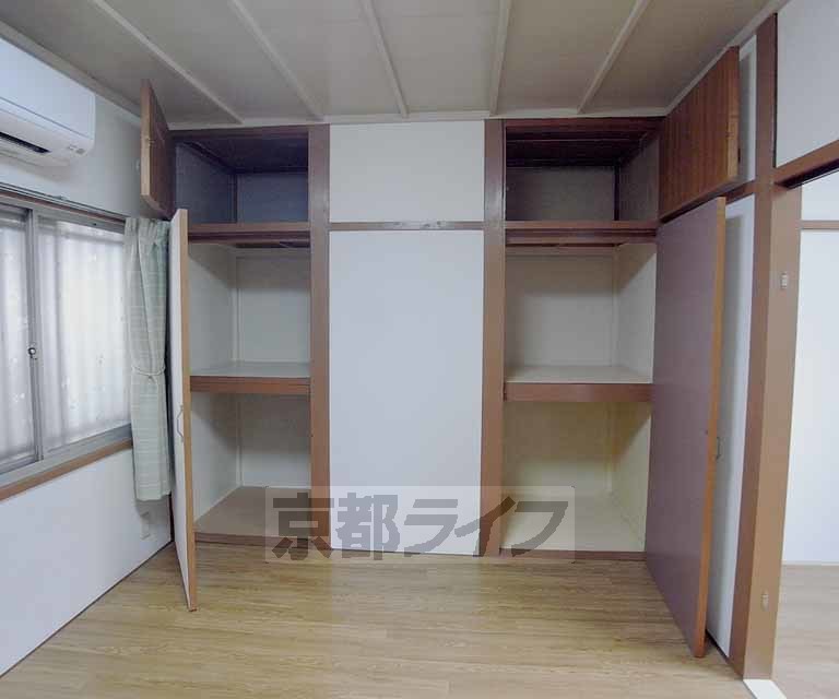 収納　２つある収納、割と片付けれます！