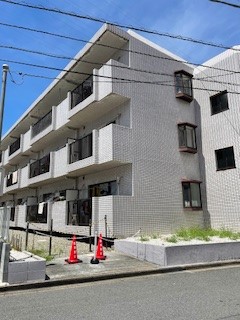 アルベール・タカハシの建物外観