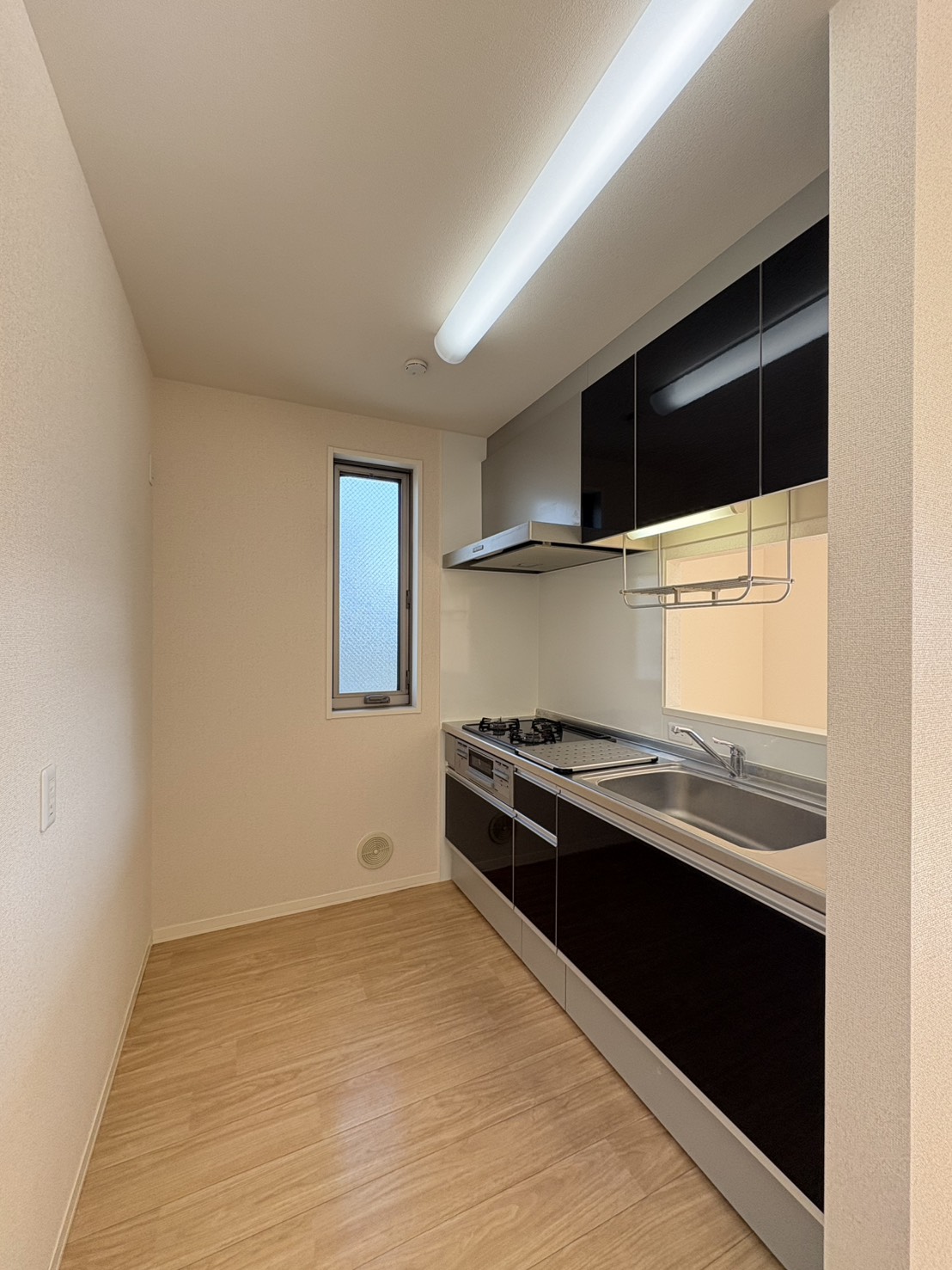 キッチン　3口ビルトインコンログリル付