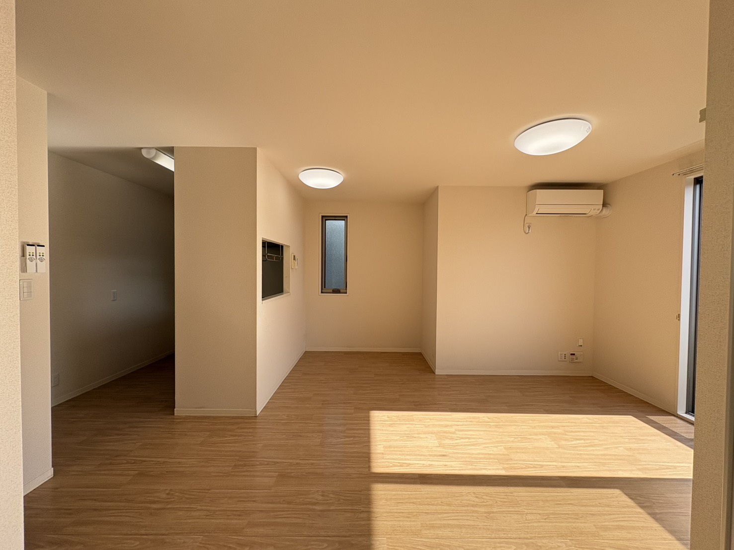 居室・リビング　＊2026年1月エアコン交換・照明新設