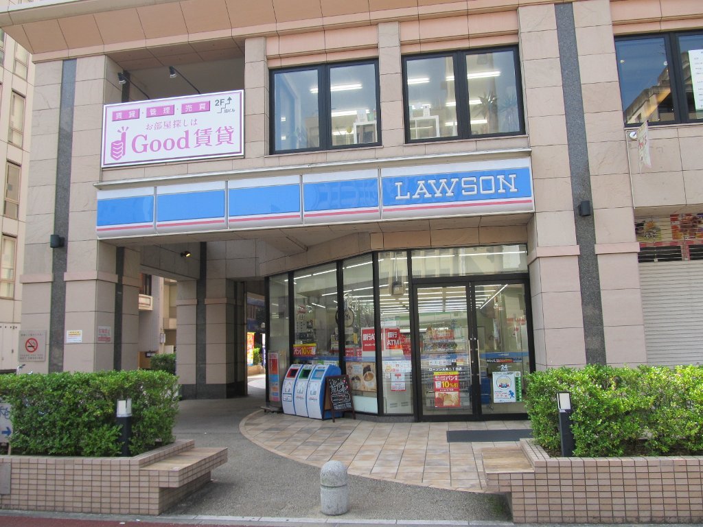 コンビニ　ローソン大名二丁目店（コンビニ）まで134m