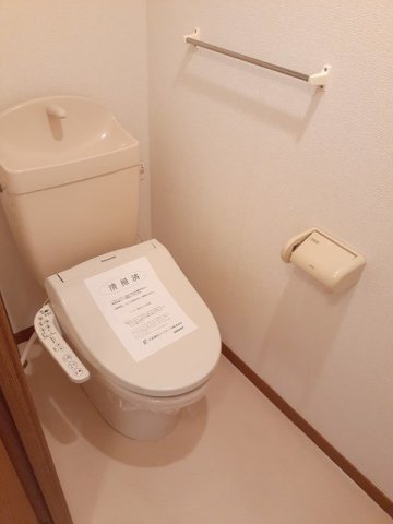 【シャン・プラトーＡのトイレ】