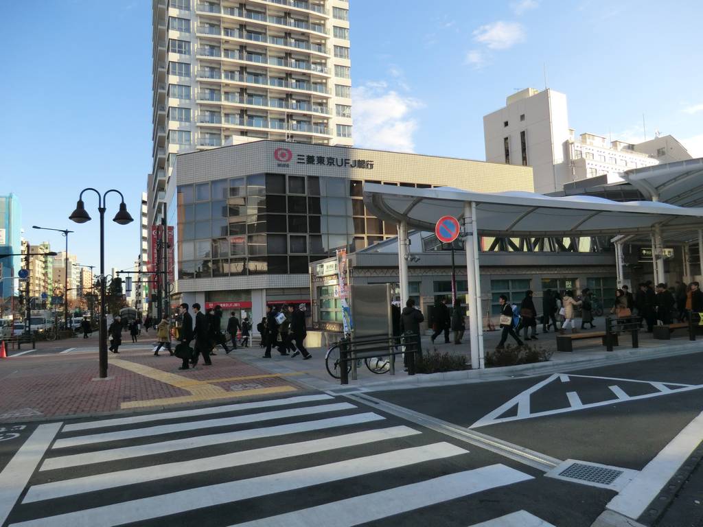 銀行　三菱UFJ銀行東中野支店（銀行）まで68m