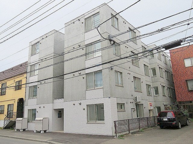 北海道札幌市白石区栄通７（マンション）の賃貸物件の外観