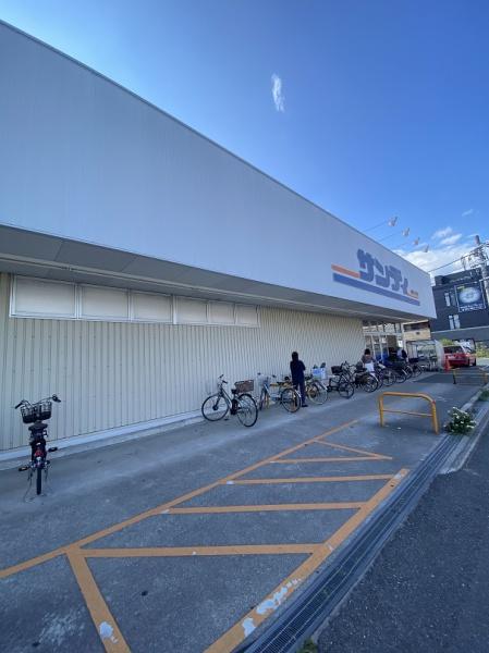 【寝屋川市境橋町のアパートのスーパー】