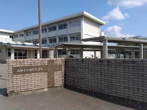 【鳥栖市松原町新築の中学校】