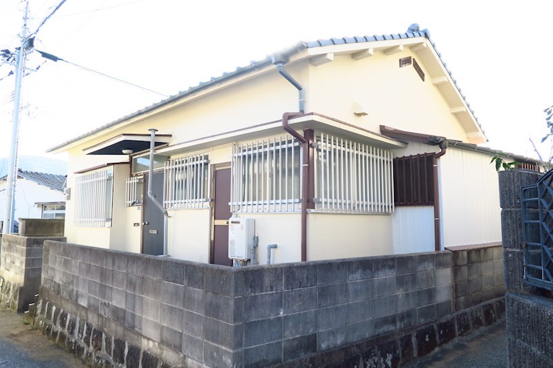 春木町貸家の建物外観