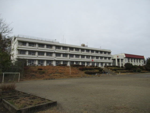 【コーポ館ノ内の小学校】