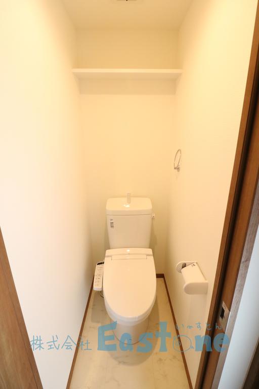 トイレ　温水洗浄便座付き