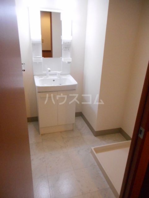 【菊川市加茂のマンションの洗面設備】