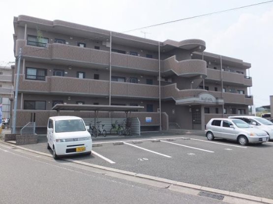 【菊池郡菊陽町光の森のマンションの建物外観】