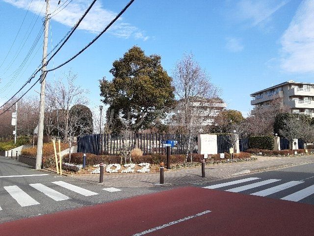 【松戸市東松戸のマンションの公園】