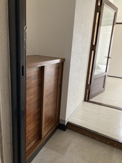 玄関　※別部屋の写真です