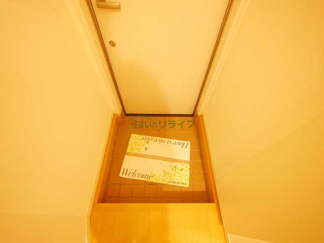 玄関　別部屋の参考写真で御座います。