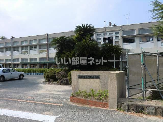 小学校　長門市立深川小学校（小学校）まで1419m