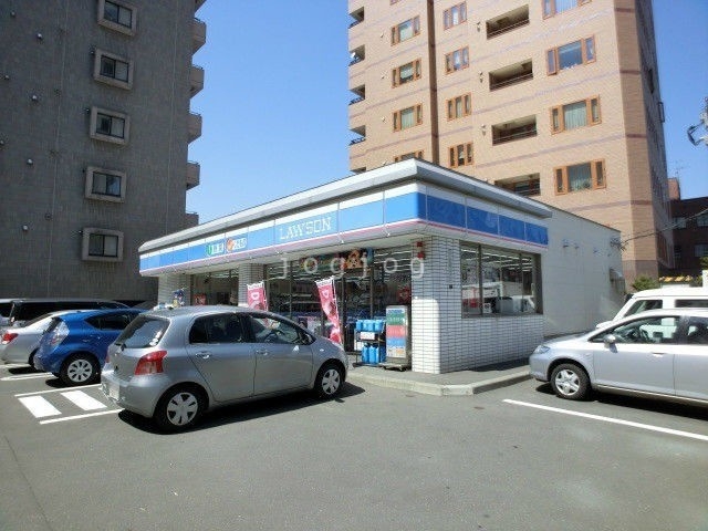 コンビニ　ローソン札幌北1条西店（コンビニ）まで204m