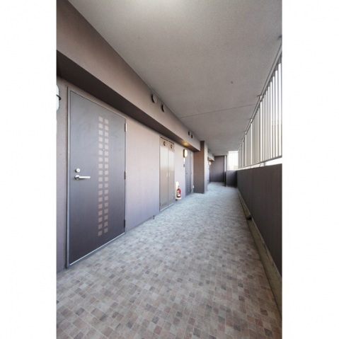 ロビー　入居者専用浄水器