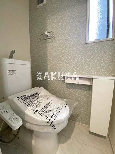 トイレ　嬉しい温水洗浄便座♪