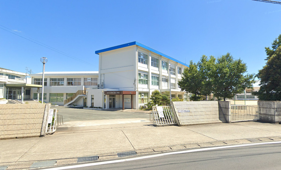 小学校　豊川市立御津北部小学校（小学校）まで350m
