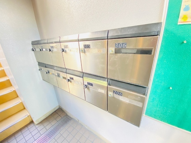 その他共有部分　同じ建物内３０１号室内装写真転載中。