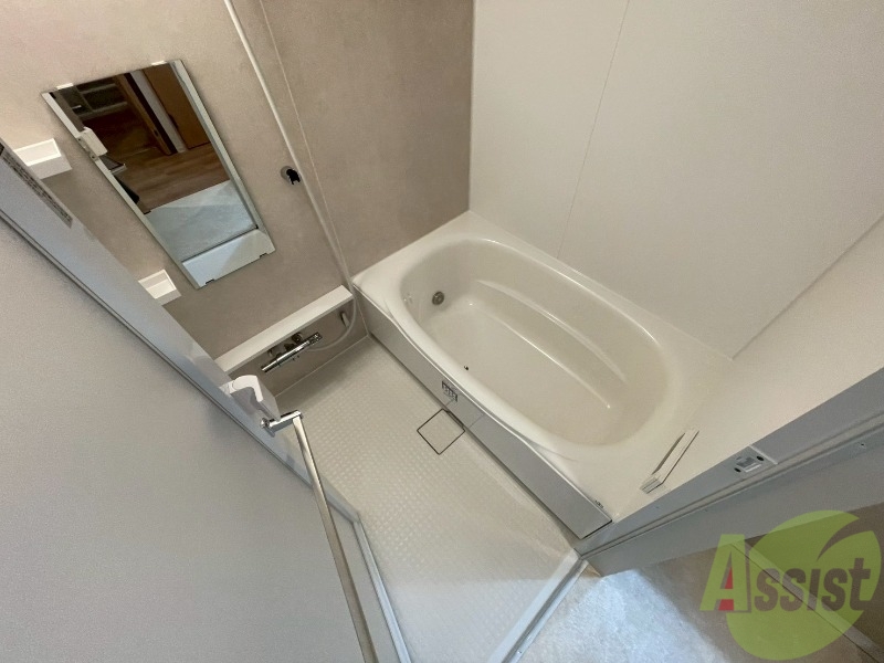 バス・シャワールーム　お風呂になります。一日の疲れを癒してくださいね。